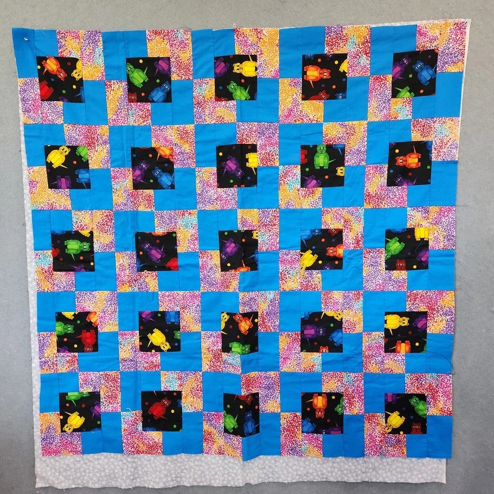 Unfinished Quilt Top Cats Kitties Colorful Lap or‎ Baby 39x39 Includes Backing
